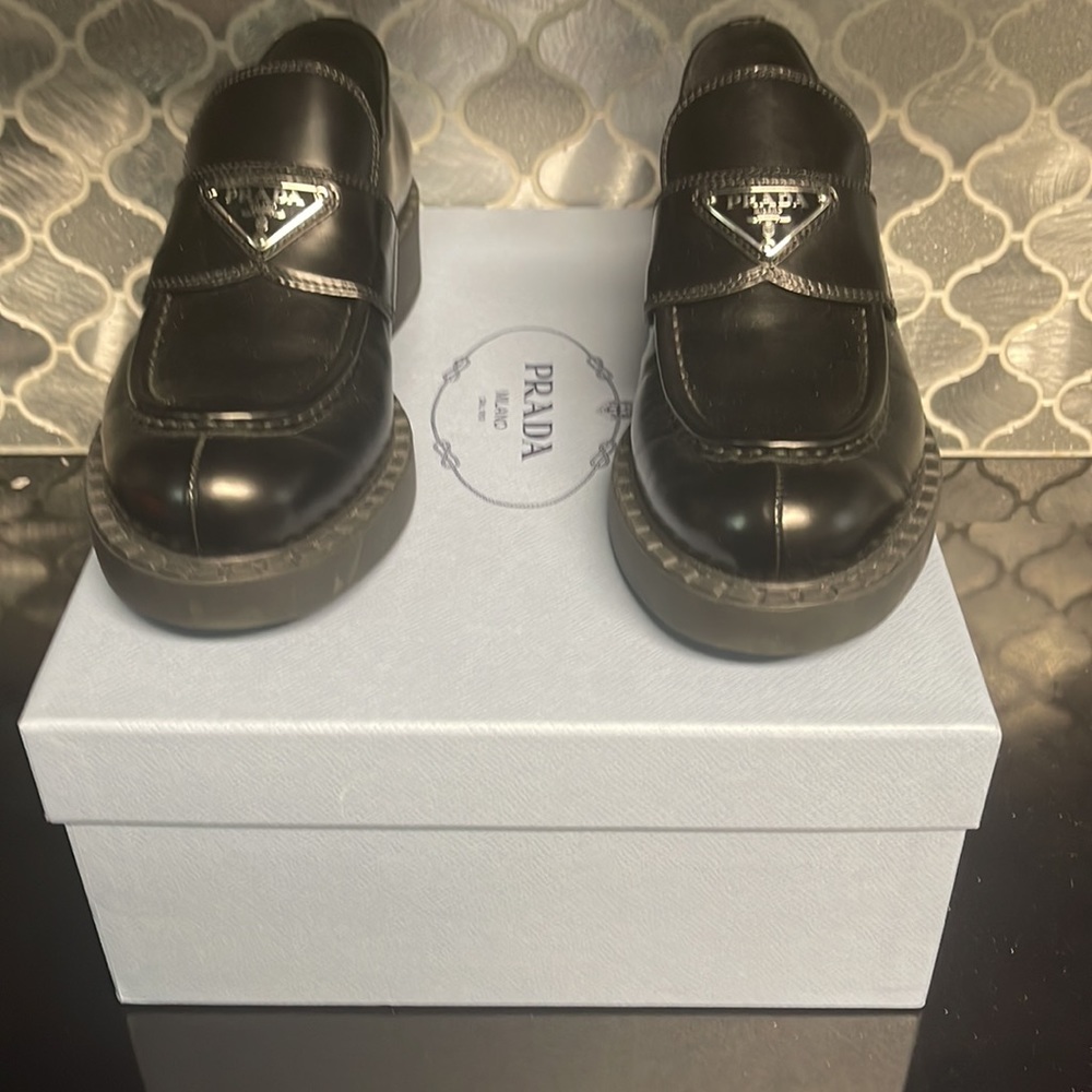Prada black leather loafers size 7 - Picture 2 of 5